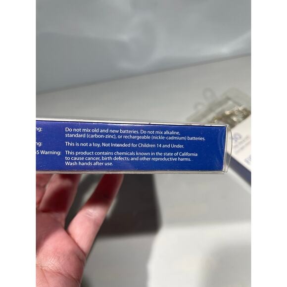 Firefly Lights 30 Blue Ultra Bright Lights on Silver Cord Battery Operated - Picture 3 of 3